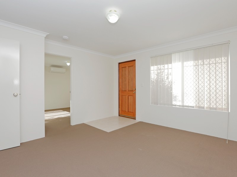 50 Cross Street, Queens Park WA 6107