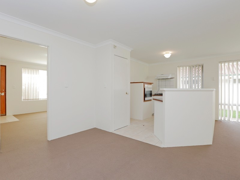 50 Cross Street, Queens Park WA 6107