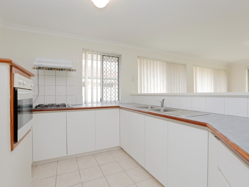 50 Cross Street, Queens Park WA 6107