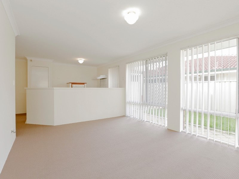 50 Cross Street, Queens Park WA 6107