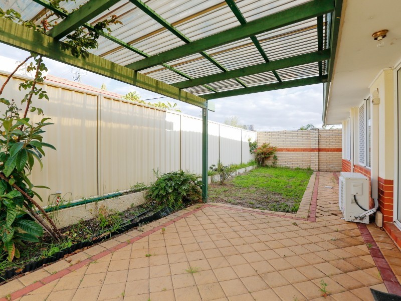 50 Cross Street, Queens Park WA 6107