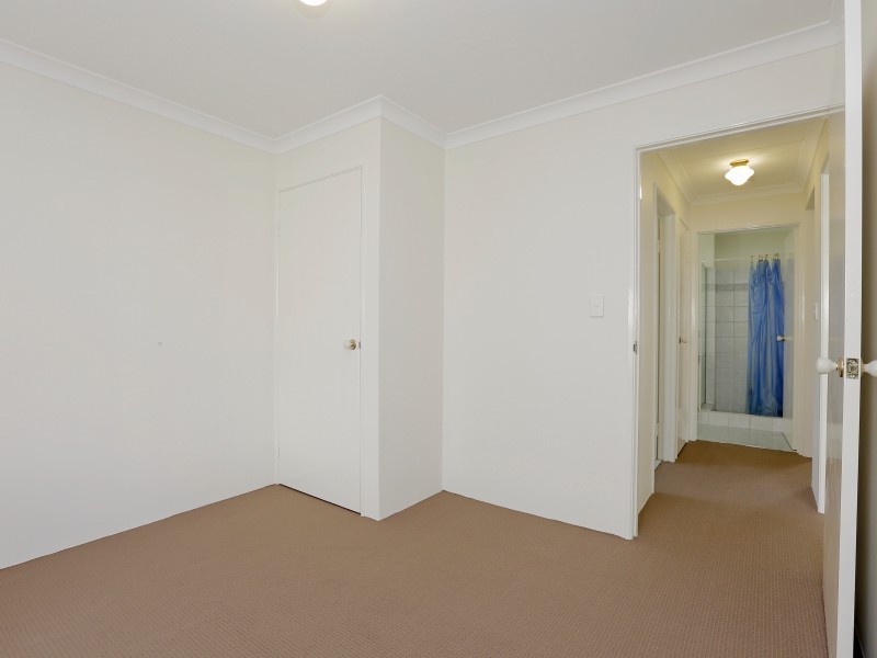 50 Cross Street, Queens Park WA 6107