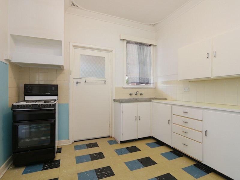 2/1190 Albany Highway, Bentley WA 6102