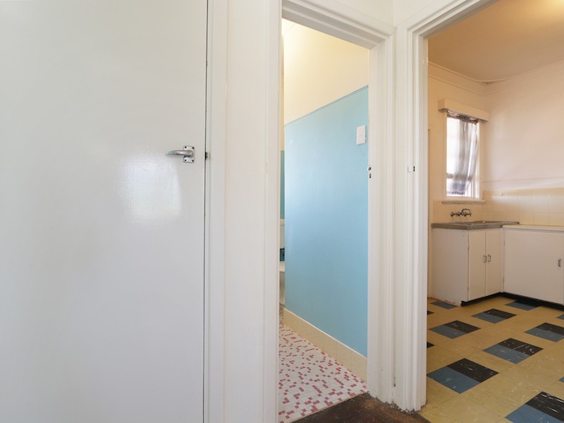 2/1190 Albany Highway, Bentley WA 6102