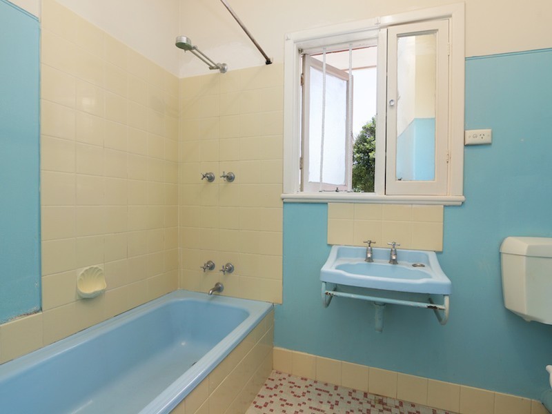 2/1190 Albany Highway, Bentley WA 6102