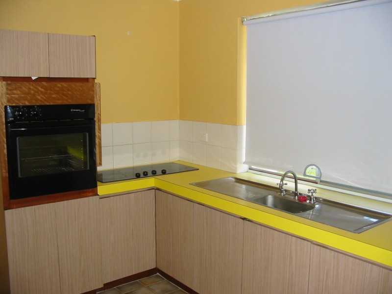 1/3 Thelma Street, Como WA 6152