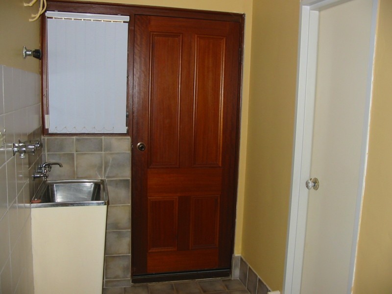 1/3 Thelma Street, Como WA 6152