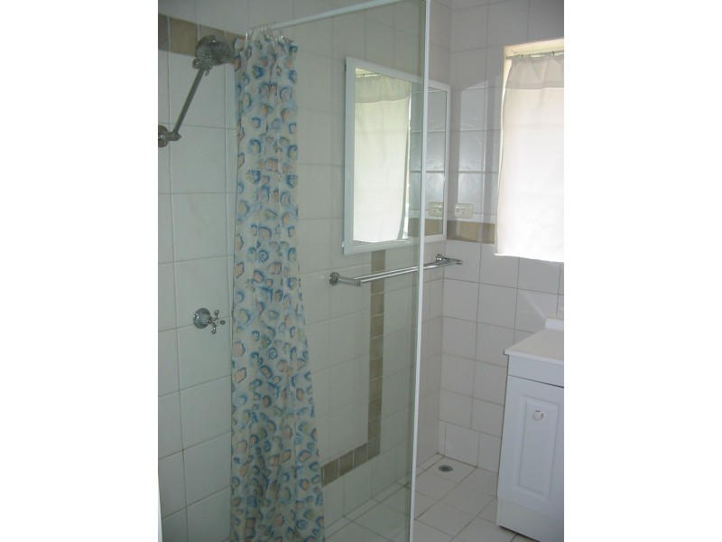 1/3 Thelma Street, Como WA 6152