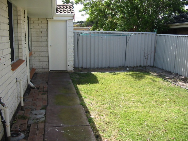 1/3 Thelma Street, Como WA 6152