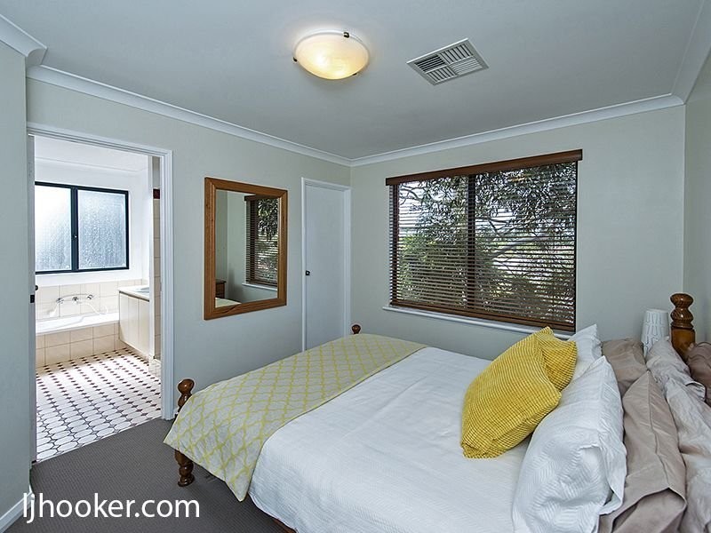 15/8 King George Street, Victoria Park WA 6100