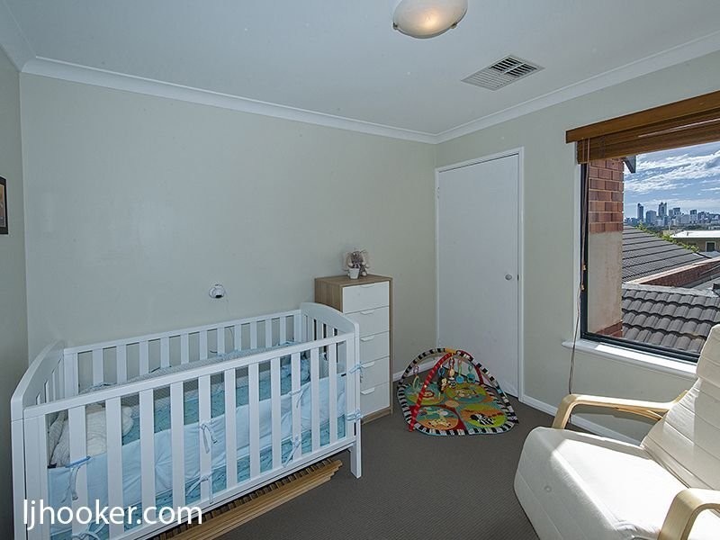 15/8 King George Street, Victoria Park WA 6100