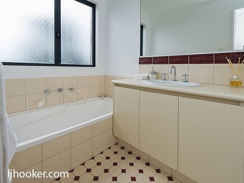 15/8 King George Street, Victoria Park WA 6100