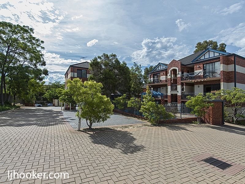 15/8 King George Street, Victoria Park WA 6100