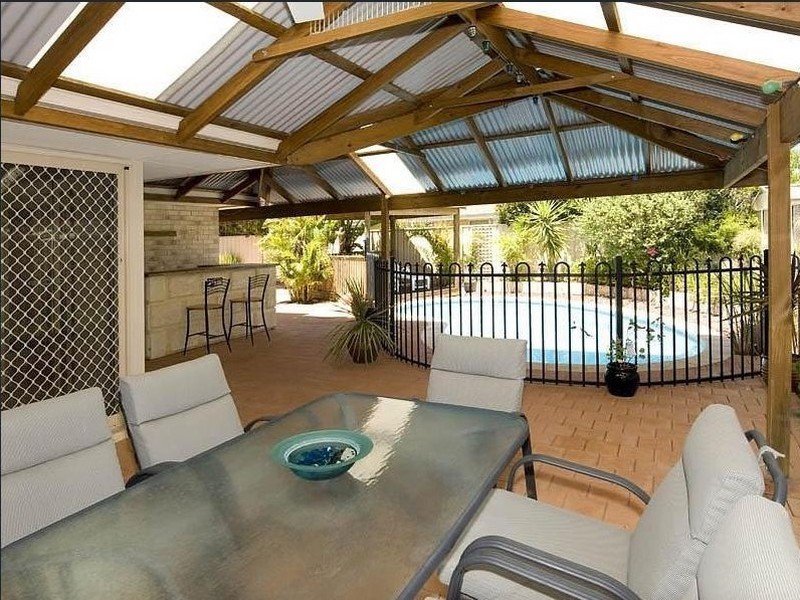 123 Dumbarton Road, Canning Vale WA 6155