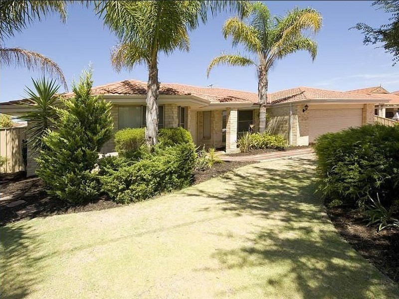 123 Dumbarton Road, Canning Vale WA 6155