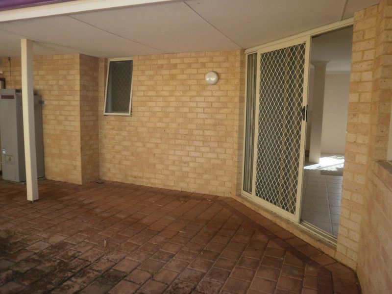 4/278 Wharf Street, Queens Park WA 6107