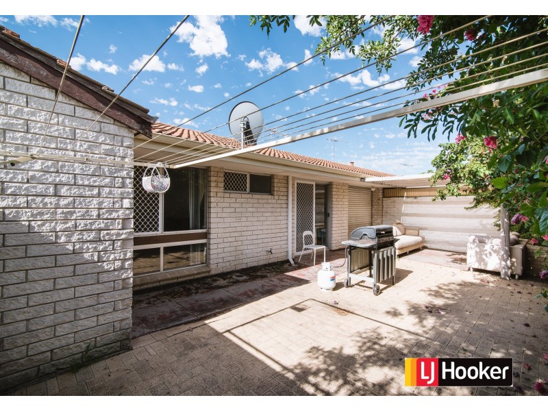 2/3 Thelma Street, Como WA 6152