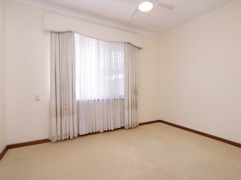 7 Stonehouse Crescent, Bentley WA 6102