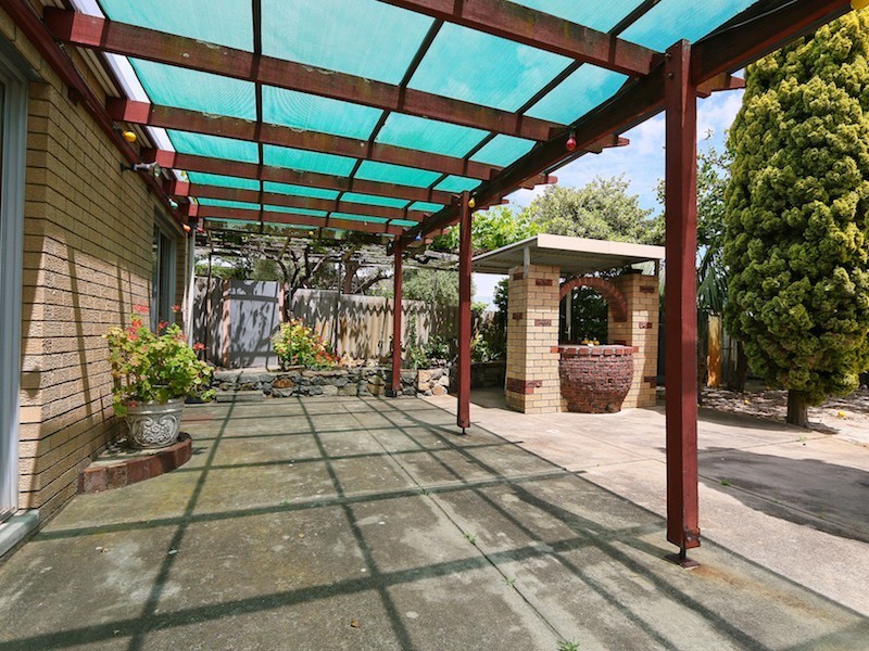 7 Stonehouse Crescent, Bentley WA 6102