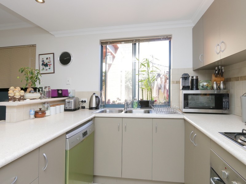 10/8 Hillcrest Road, Kewdale WA 6105