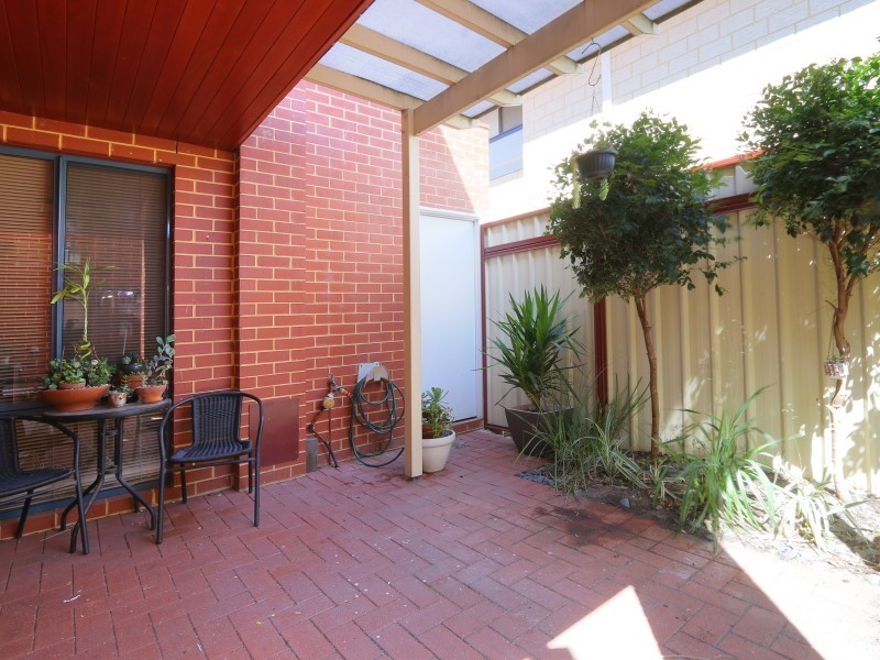 10/8 Hillcrest Road, Kewdale WA 6105