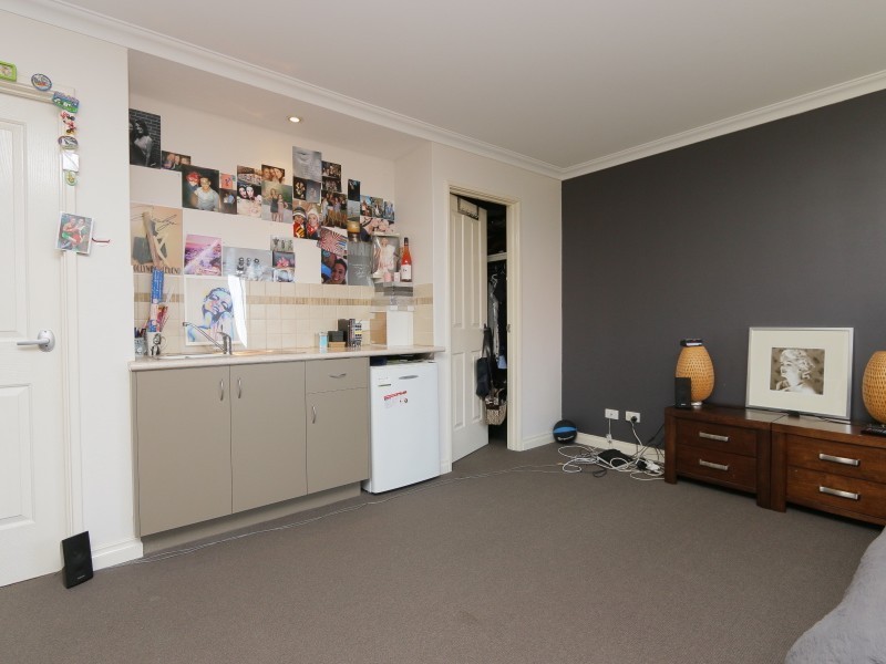 10/8 Hillcrest Road, Kewdale WA 6105