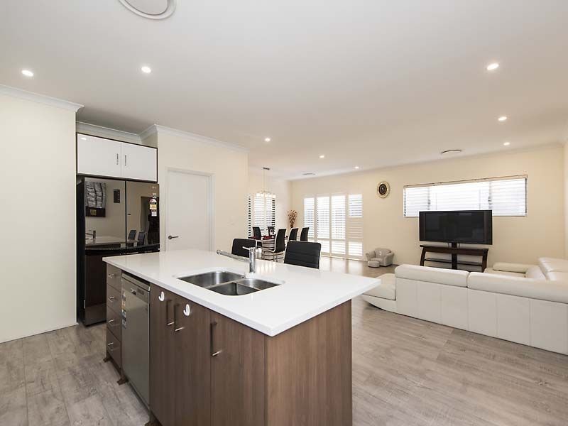 5 Vienta Street, Aveley WA 6069