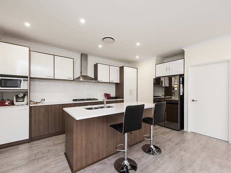 5 Vienta Street, Aveley WA 6069