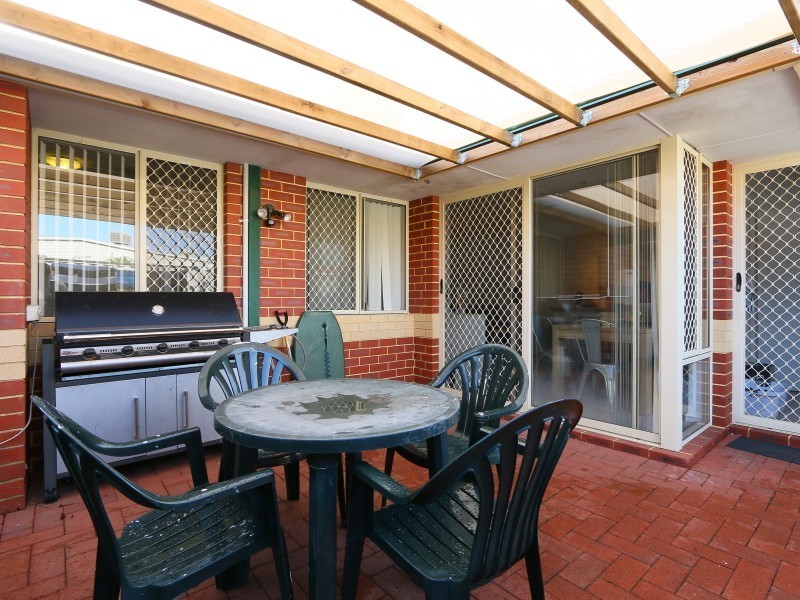 8/40 Wyong Road, Bentley WA 6102