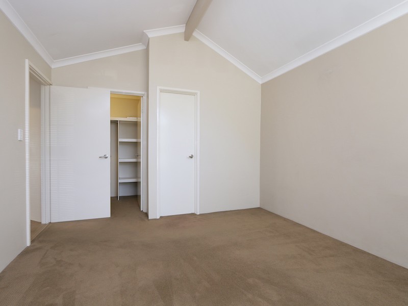 12 Dudley Street, Rivervale WA 6103