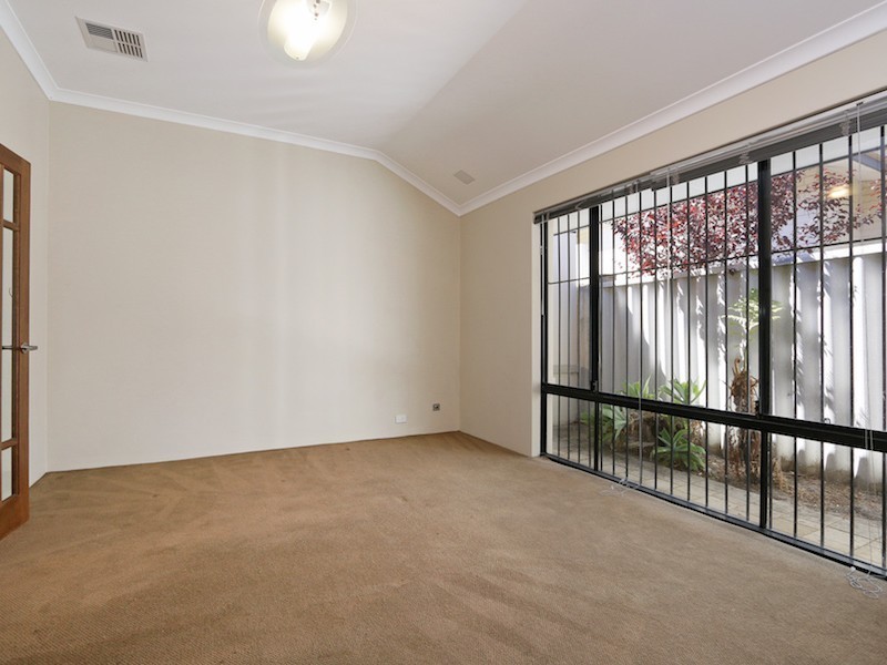 12 Dudley Street, Rivervale WA 6103