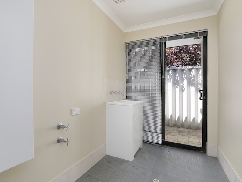 12 Dudley Street, Rivervale WA 6103