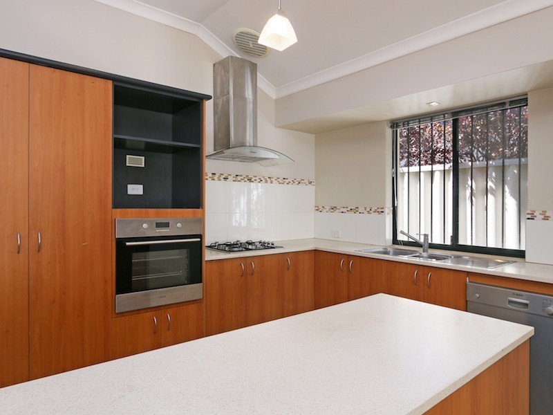 12 Dudley Street, Rivervale WA 6103