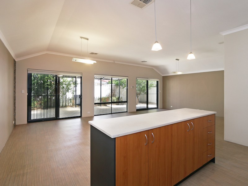 12 Dudley Street, Rivervale WA 6103