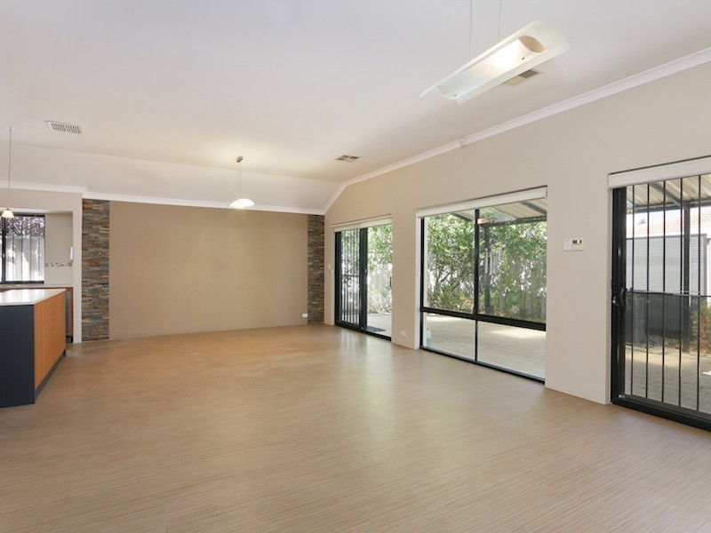 12 Dudley Street, Rivervale WA 6103