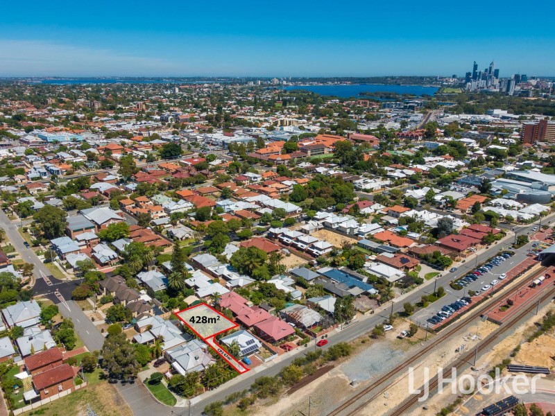 77A Kitchener Avenue, Victoria Park WA 6100