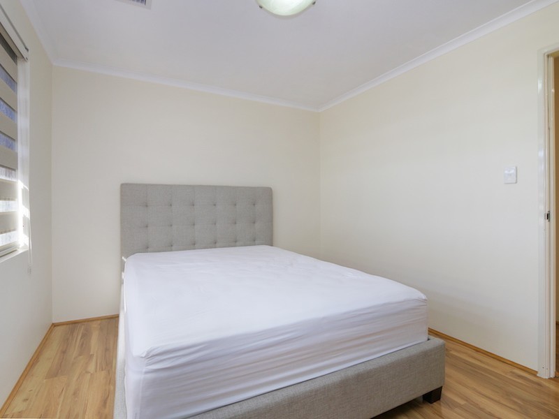 92 Amherst Road, Canning Vale WA 6155