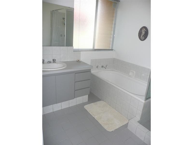 8/9 Harper Street, Burswood WA 6100