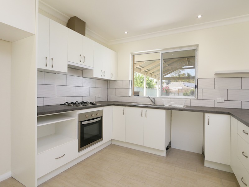 28 Saggers Crescent, Beckenham WA 6107