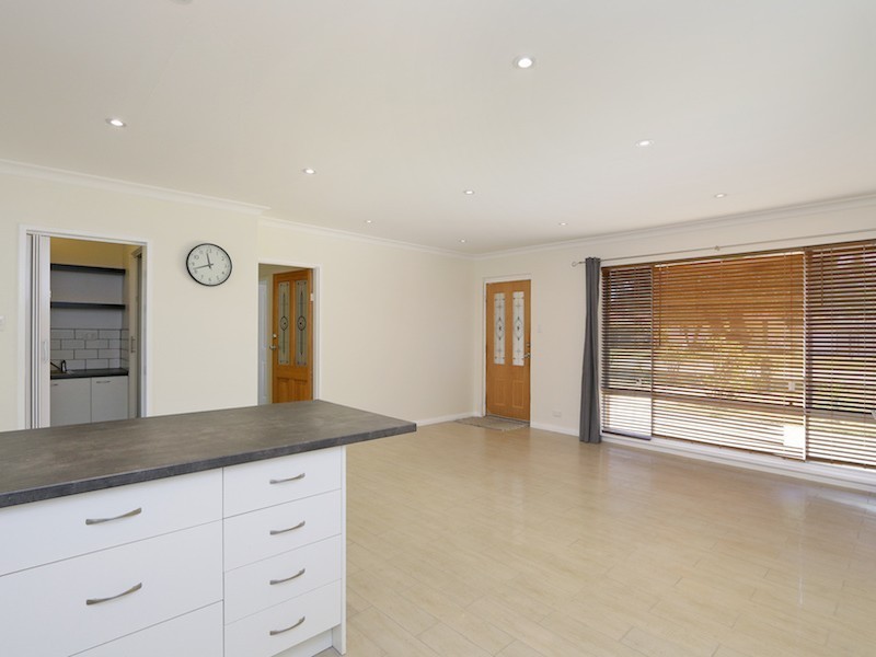 28 Saggers Crescent, Beckenham WA 6107