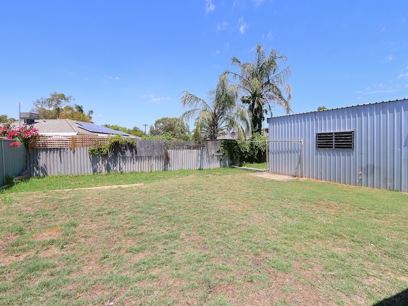 28 Saggers Crescent, Beckenham WA 6107