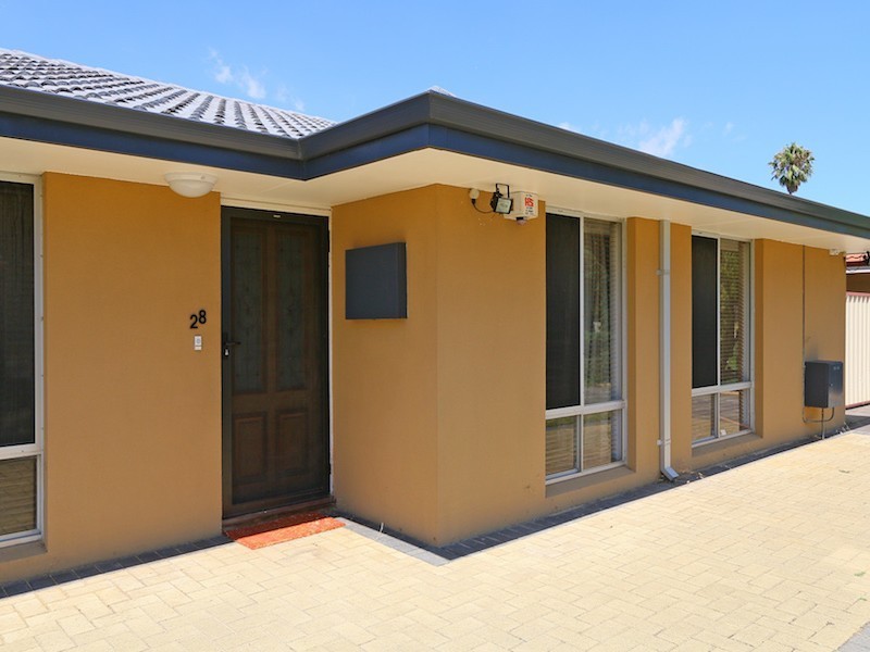 28 Saggers Crescent, Beckenham WA 6107