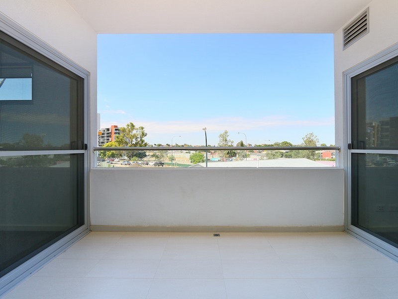 22/2 Rowe Avenue, Rivervale WA 6103