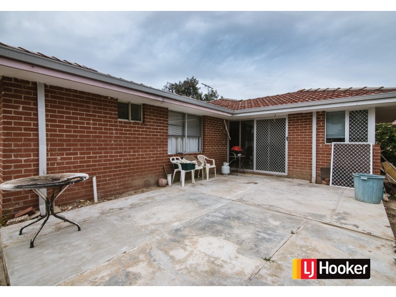 15 Tomlinson Place, Armadale WA 6112