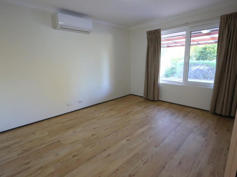 17B Fleming Avenue, Wilson WA 6107