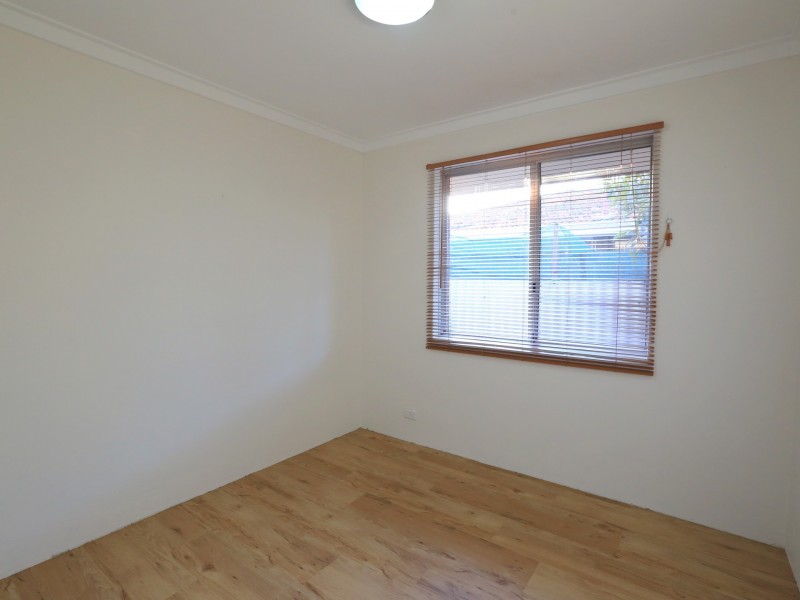 17B Fleming Avenue, Wilson WA 6107
