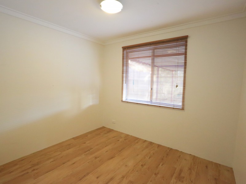 17B Fleming Avenue, Wilson WA 6107
