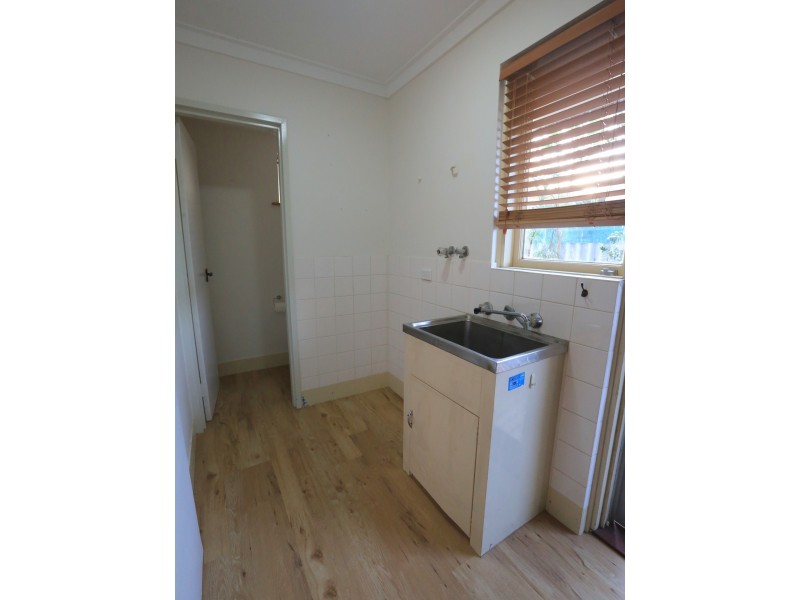 17B Fleming Avenue, Wilson WA 6107