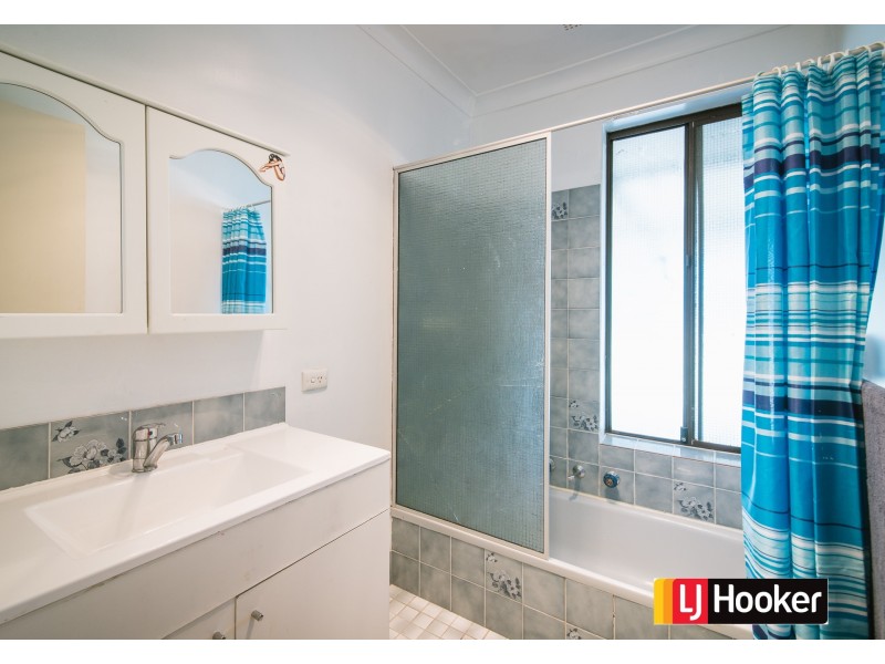 39 Excalibur Circle, Camillo WA 6111