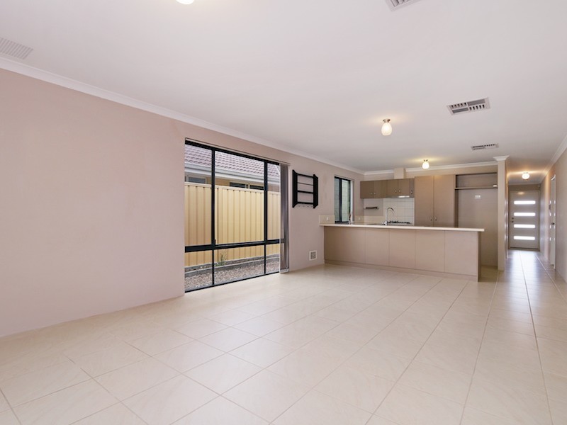 10 Bunratty Link, Canning Vale WA 6155